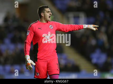 Reading goalkeeper Vito Mannone during the Sky Bet Championship match at the Madejski Stadium, Reading. PRESS ASSOCIATION Photo. Picture date: Monday December 11, 2017. See PA story SOCCER Reading. Photo credit should read: Adam Davy/PA Wire. RESTRICTIONS: EDITORIAL USE ONLY No use with unauthorised audio, video, data, fixture lists, club/league logos or 'live' services. Online in-match use limited to 75 images, no video emulation. No use in betting, games or single club/league/player publications. Stock Photo