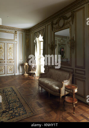 Simple Boiserie Rococo Panel Boiserie from the Hôtel de Cabris in Grasse, France, exemplifying 18th ...