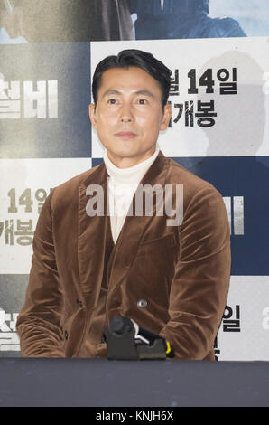 Jung Woo-Sung, Dec 11, 2017 : South Korean actor Jung Woo-Sung attends a press preview of his new movie 'Steel Rain' in Seoul, South Korea. The action blockbuster movie depicts the Korean Peninsula on the brink of a nuclear conflict after a military coup in North Korea and a pre-emptive strike on the North by the United States. Credit: Lee Jae-Won/AFLO/Alamy Live News Stock Photo