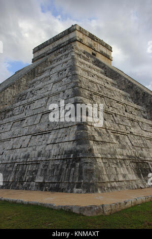 Chichén Itzá, pyramid El Castillo, Mexico Stock Photo