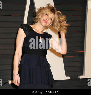 BEVERLY HILLS, CA - FEBRUARY 22:  Courtney Love attends the 2015 Vanity Fair Oscar Party hosted by Graydon Carter at Wallis Annenberg Center for the Performing Arts on February 22, 2015 in Beverly Hills, California  People:  Courtney Love Stock Photo