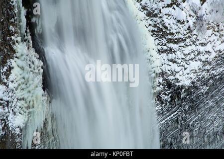 Salt Creek Falls in winter, Willamette National Forest, Oregon.