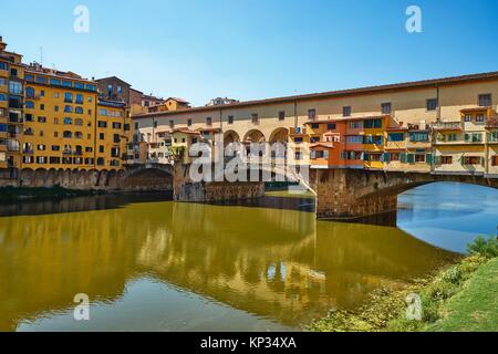 The Ponte Vecchio (´Old Bridge´) is a medieval stone closed-spandrel segmental arch bridge over the Arno River, in Florence, Italy, noted for still