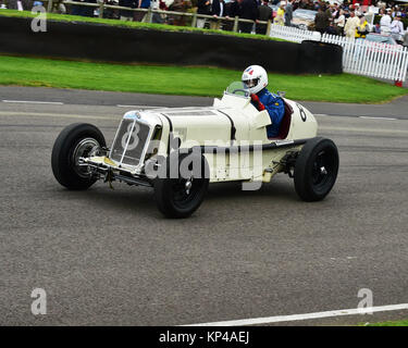 Julian Wilton, ERA B-Type R7B, Goodwood Trophy, a twenty minute race ...
