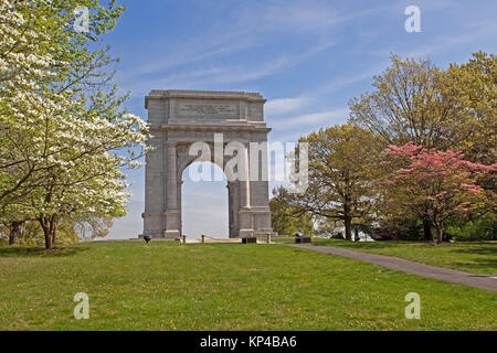 The National Memorial Arch monument dedicated to George Washington and the United States Continental Army,at Valley Forge National Historical Park in  Stock Photo