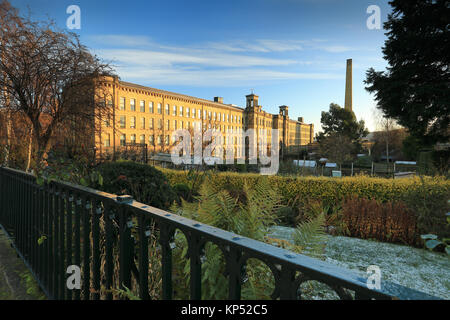 Salts Mill, a former textile mill in the UNESCO World Heritage Site of Saltaire, Bradford, West Yorkshire. Stock Photo