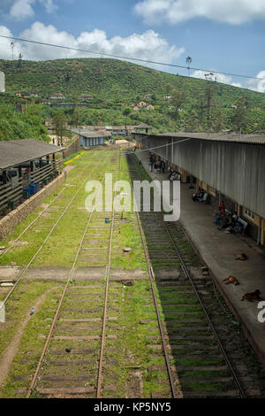 People wating on the platforms at Nanu Oya, Railway station in Central Province, Nuwaraelyia District, Sri Lanka Stock Photo