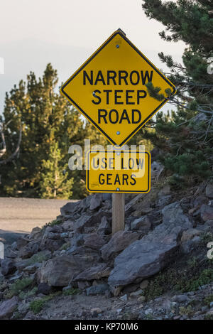 Narrow, steep road sign on the road up Paulina Peak in Newberry National Volcanic Monument, central Oregon, USA Stock Photo