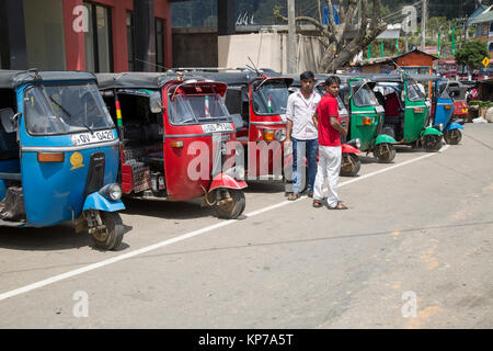 Line of tuk-tuk vehicles town of Haputale, Badulla District, Uva Province, Sri Lanka, Asia Stock Photo