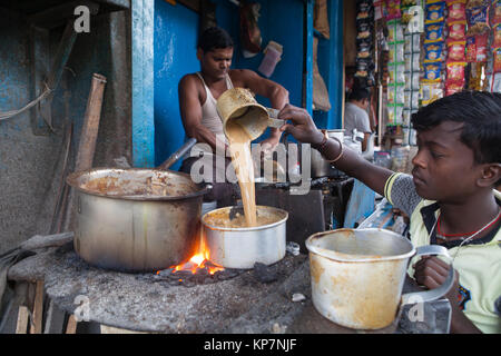 A chai (tea) maker in Kolkata, India Stock Photo