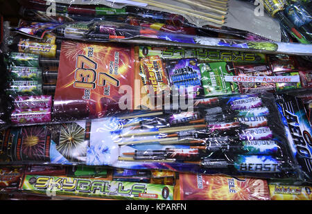 Bremerhaven, Germany. 14th Dec, 2017. A box with fireworks lies around in the storage halls of the company Comet Feuerwerk GmbH, a company for pyrotechnics in Bremerhaven, Germany, 14 December 2017. This is the peak period of time for the logistics department of the company. Comet Feuerwerk gets its main revenue during the three last work days of December. Credit: Carmen Jaspersen/dpa/Alamy Live News Stock Photo