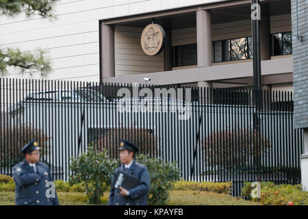 Tokyo, Japan. 15th December, 2017. Police officers guard the United States of America Embassy in Tokyo on December 15, 2017, Japan. Members of the Islamic Society of Japan protested against US President Donald Trump's decision to recognize Jerusalem as the capital of Israel and to move the US Embassy there. Credit: Rodrigo Reyes Marin/AFLO/Alamy Live News Stock Photo