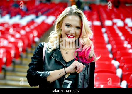 US model Emily Rogawski shows her support for Germany by painting her nails in the colours of the German flag ahead of the International friendly match between England and Germany at Wembley Stadium, London.  Featuring: Emily Rogawsk Where: London, United Kingdom When: 10 Nov 2017 Credit: WENN.com Stock Photo