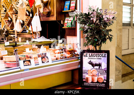 Metz (France): Covered market; Markthalle in Metz Stock Photo