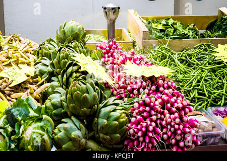 Metz (France): Covered market; Markthalle in Metz Stock Photo