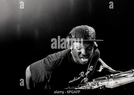 Dj boogie blind hi-res stock photography and images - Alamy