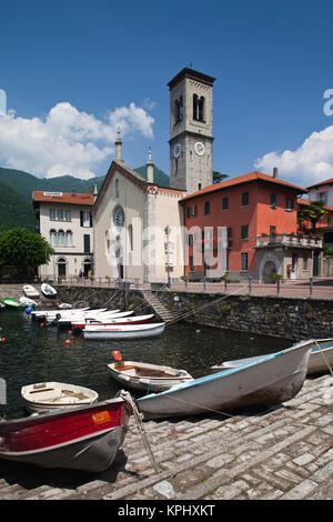 Italy, Como Province, Torno. Town view from harbor. Stock Photo