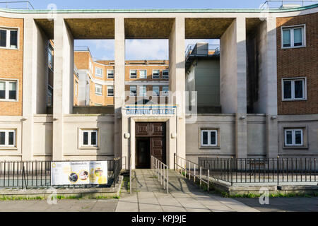 Croydon College comprises a Further Education College, The Croydon School of Art and University Centre Croydon. Stock Photo