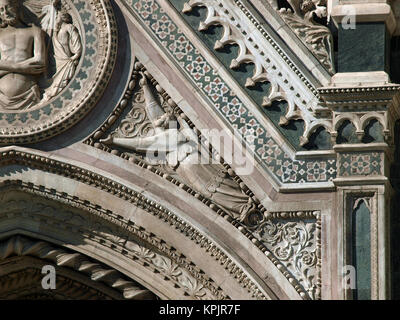 Florence - Reachness of details on the facade Duomo Stock Photo