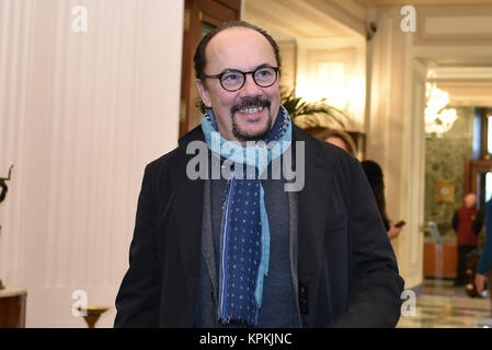 Naples, Italy. 15th Dec, 2017. Maurizio Casagrande during the photocall of the film 'Natale da Chef', directed by the director Neri Parenti Credit: Paola Visone/Pacific Press/Alamy Live News Stock Photo