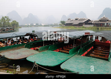 Boats at Shi Wai Tao Yuan - Shangri-La theme park in Yangshuo, Guilin, China Stock Photo