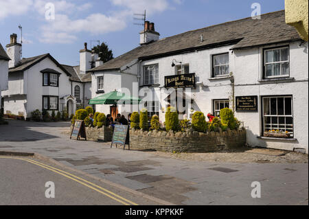 Kings Arms Hotel and pub in Hawkshead in the English Lake District Cumbria UK Stock Photo