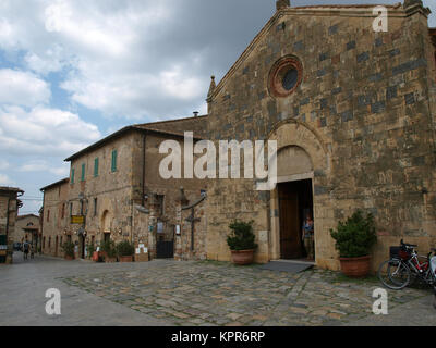 Monteriggioni - Santa Maria church. This church located in Piazza Roma, was built in the 13th century Stock Photo