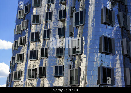 Gehry-Bauten im Medienhafen, Düsseldorf, Nordrhein-Westfalen, Deutschland Stock Photo