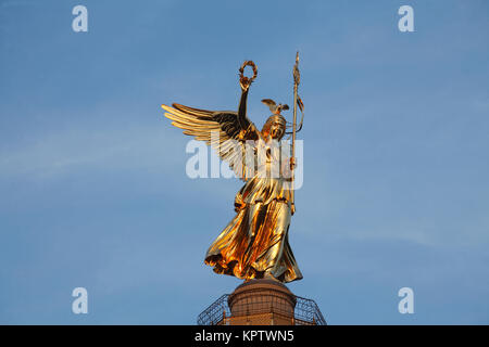 Goldelse, statue of St. Victoria on the Victory Column Großer Stern, Tiergarten, Berlin, Germany Stock Photo