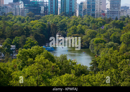 Lago de Chapultepec (Chapultepec Lake) in Chapultepec Park, Mexico City, Mexico Stock Photo