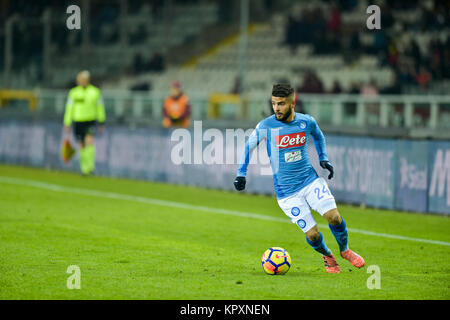 Turin, Italy. 16th Dec, 2017. Lorenzo Insigne (SSC Napoli), during the Serie A football match between Torino FC and SSC Napoli at Stadio Olimpico Grande Torino on 16 december, 2017 in Turin, Italy. Credit: Antonio Polia/Alamy Live News Stock Photo