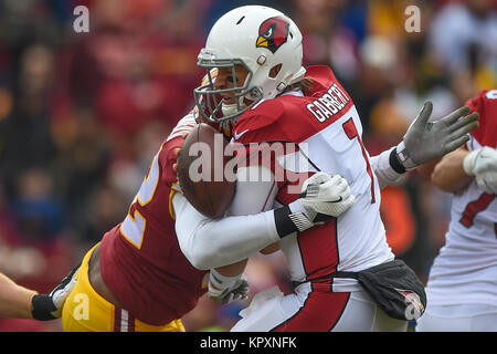 DEC 17 2017 : Washington Redskins quarterback Kirk Cousins (8) warms up  prior to the matchup between the Arizona Cardinals and the Washington  Redskins at FedEx Field in Landover, MD Stock Photo - Alamy