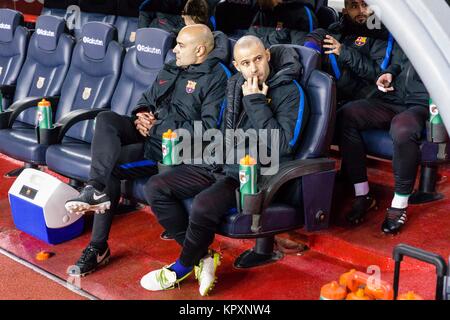 Barcelona, Spain. 17th Dec, 2017.  Barcelona defender Javier Mascherano (14) during the match between FC Barcelona against Deportivo Coruna, for the round 16 of the Liga Santander, played at Camp Nou Stadium on 17th December 2017 in Barcelona, Spain. (Credit: GTO/Urbanandsport/Gtres Online) Credit: Gtres Información más Comuniación on line, S.L./Alamy Live News Stock Photo