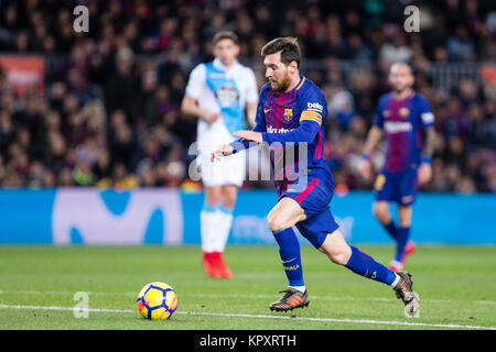 Barcelona, Spain. 17th Dec, 2017. SPAIN - 17th of December: Barcelona forward Lionel Messi (10) during the match between FC Barcelona against Deportivo Coruna, for the round 16 of the Liga Santander, played at Camp Nou Stadium on 17th December 2017 in Barcelona, Spain. (Credit: GTO/Urbanandsport/Gtres Online) Credit: Gtres Información más Comuniación on line, S.L./Alamy Live News Stock Photo