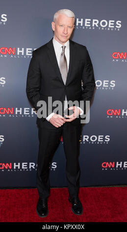 New York, USA. 17th Dec, 2017. New York, NY - December 17, 2017: Anderson Cooper attends 11th annual CNN Heroes All-Star Tribute at American Museum of Natural History Credit: lev radin/Alamy Live News Stock Photo