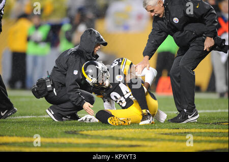 Pittsburgh Steelers wide receiver Antonio Brown during an NFL football game  against the New England Patriots at Heinz Field in Pittsburgh Sunday, Dec.  17, 2017. (Winslow Townson/AP Images for Panini)