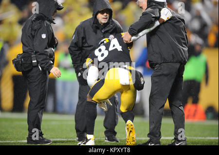 Pittsburgh Steelers wide receiver Antonio Brown during an NFL football game  against the New England Patriots at Heinz Field in Pittsburgh Sunday, Dec.  17, 2017. (Winslow Townson/AP Images for Panini)