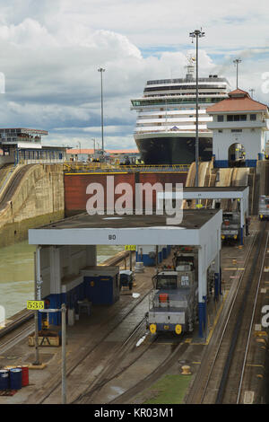Cruise ship going through locks in Panama Canal Stock Photo