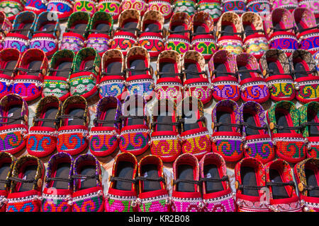 Hill Tribe Dress, Thailand quebra-cabeças em Artesanato quebra