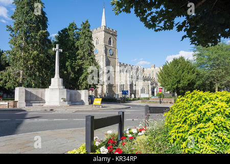 St Marys Church and War Memorial, Church Street, Ware, Hertfordshire, England, United Kingdom Stock Photo