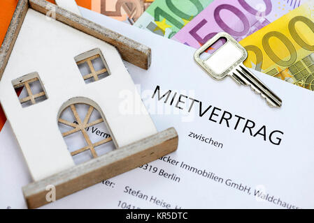 Hire Contract With Front Door Key Mietvertrag Mit