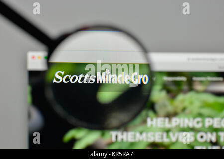 Milan, Italy - November 1, 2017: Scotts Miracle-Gro logo on the website homepage. Stock Photo