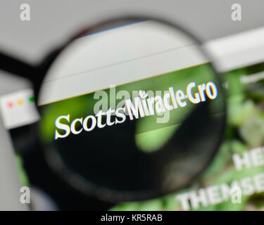 Milan, Italy - November 1, 2017: Scotts Miracle-Gro logo on the website homepage. Stock Photo