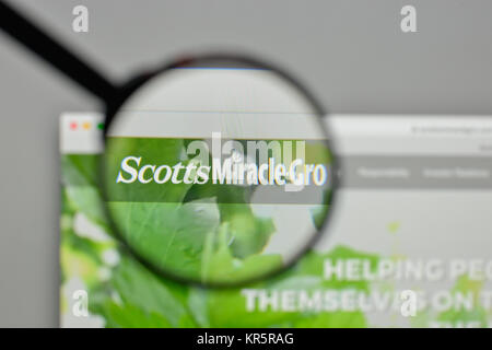 Milan, Italy - November 1, 2017: Scotts Miracle-Gro logo on the website homepage. Stock Photo