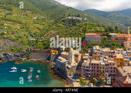 Panorama of Vernazza, Cinque Terre, Liguria, Italy Stock Photo