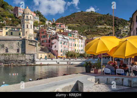 Yellow store umbrella travel