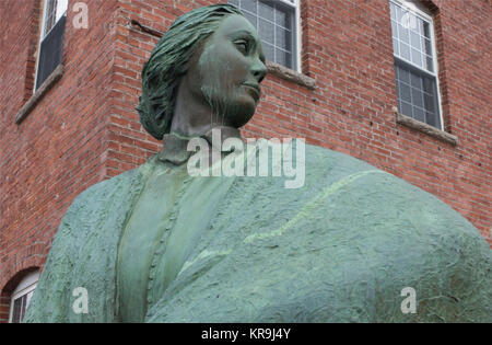 Millie the mill girl statue in Manchester NH Stock Photo