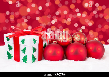 Weihnachtskarte Weihnachten Weihnachtsgeschenke Geschenke rote Weihnachtskugeln