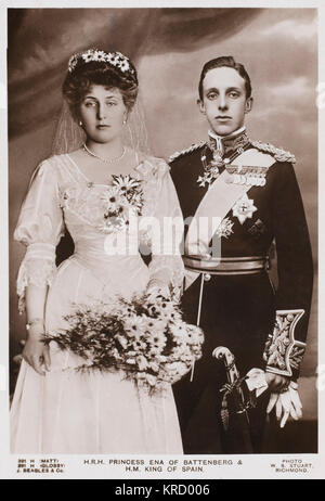 ALFONSO XIII, KING OF SPAIN Princess Ena of Battenberg,  daughter of Princess Beatrice  and grandaughter of Queen  Victoria at her marriage to  King Alfonso XIII of Spain.     Date: 1886 - 1941 Stock Photo