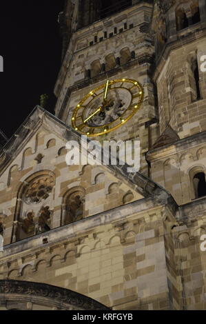 Berlin, Germany. 19th Dec, 2017. The memorial ceremony for the victims of last year´s terror attack at the Christmas market at Breitscheidplatz in Berlin, Germany Credit: Markku Rainer Peltonen/Alamy Live News Stock Photo